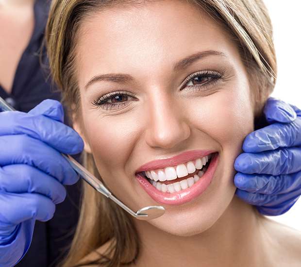 Pembroke Pines Teeth Whitening at Dentist
